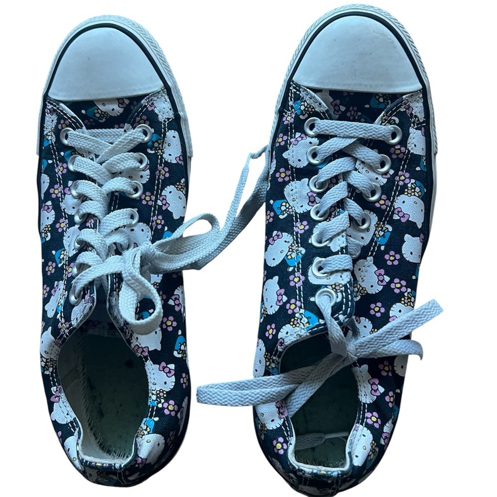 Converse Hello Kitty Chuck Taylor 165715C Sneakers Women’s 11  Black Floral